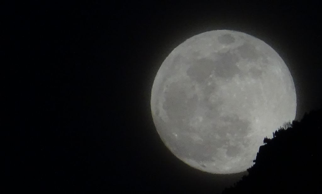non solo ......"luna"